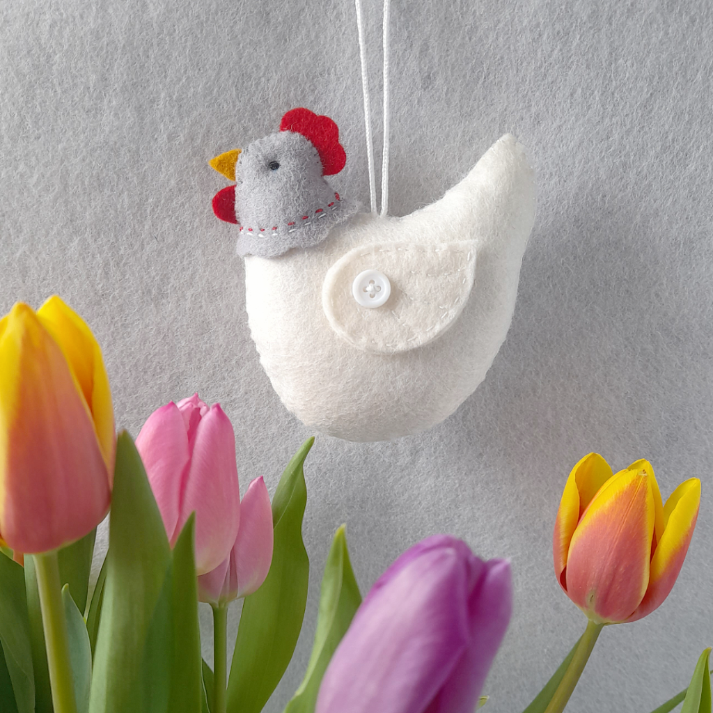 Hanging felt mini hen decoration from Flora Patterns.