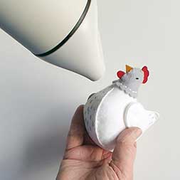 Mini hen and hairdryer